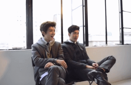 井柏然鹿晗一起上厕所这个视频一点也不好看,我也就看了20几遍吧..