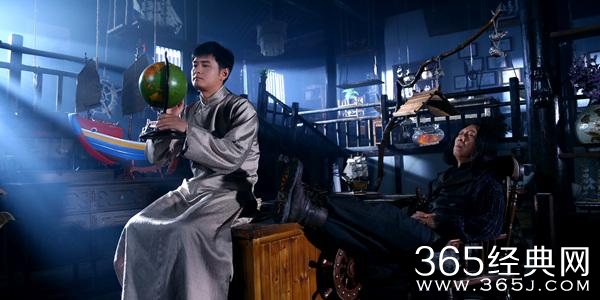 王雨《长江往事》玩“分身” 戏份满档累并快乐