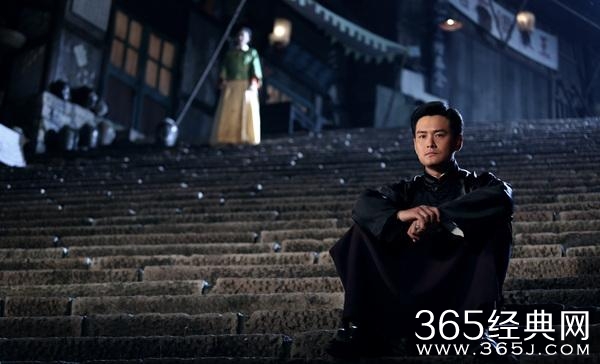 王雨《长江往事》玩“分身” 戏份满档累并快乐