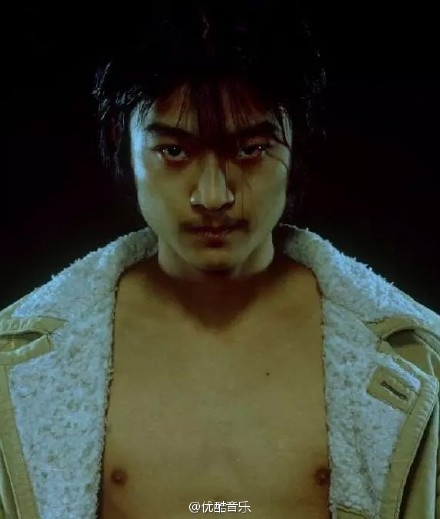 曝摇滚歌手何勇因捅人被捕