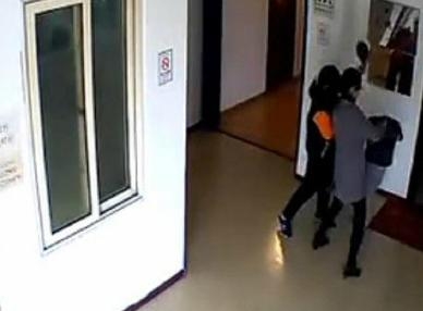 新闻哥：论负负得正的原理！2015.12.07