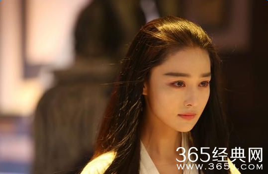 张馨予新戏造型