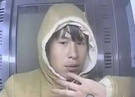 温州男子砸ATM机事前内心戏十足监控视频曝光