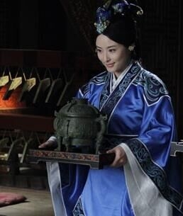 芈月传葚儿和桑儿是同一个人吗