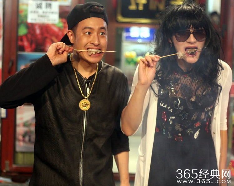 闪亮的爸爸黄子韬穿女装