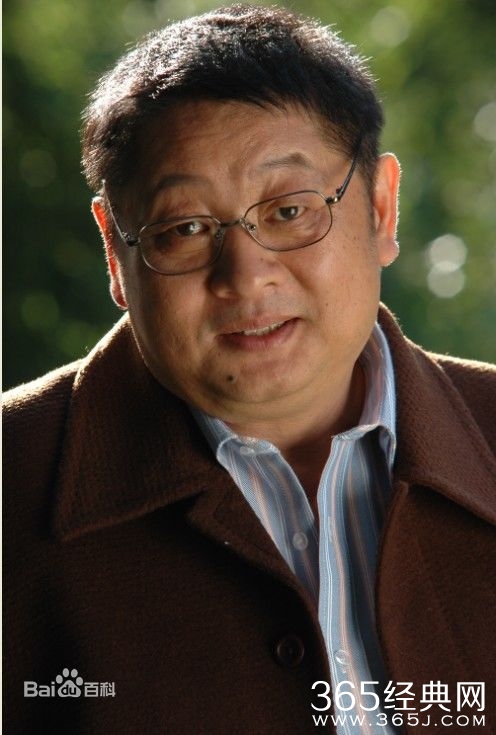 爱情碟中谍丁小羽的爸爸是谁演的