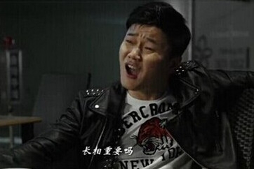 新闻哥：这是个看脸的时代！2015.12.21