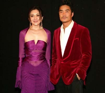 关之琳离婚后桃花不断 中年男深夜楼下守候