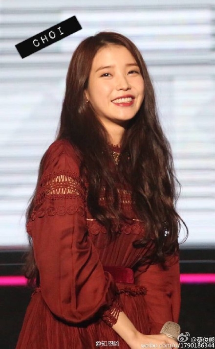 IU斑马斑马演唱视频观看MP3下载