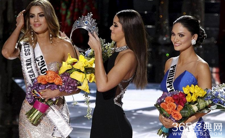 2015环球小姐总决赛冠军皮雅·阿龙佐·乌兹巴赫个人资料