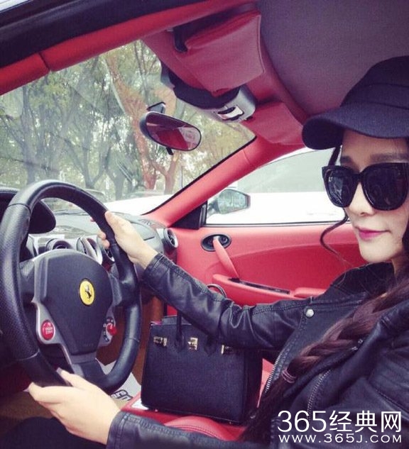 蹭拍豪车美女照片资料人肉搜索 约炮蹭拍豪车一天换4辆