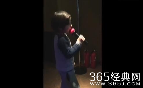 刘烨妻子过生日 诺一抖腿献唱《小水果》