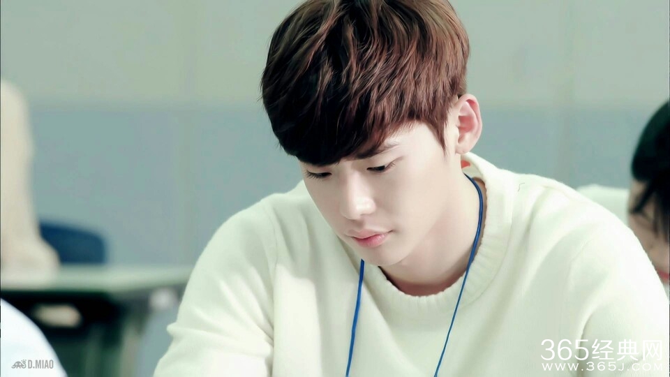 翡翠恋人的男主角是谁饰演的