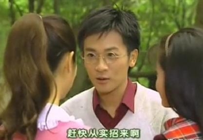 新闻哥：不要和大卡车争道！2015.12.24