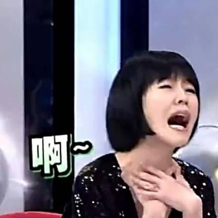 新闻哥：不要和大卡车争道！2015.12.24