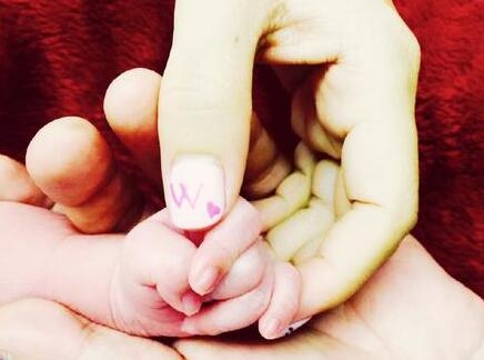 章子怡女儿正面照曝光 章子怡汪峰怎么认识的受关注