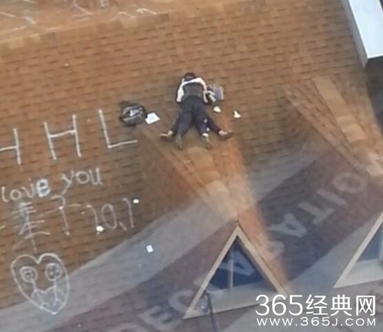 温州中学生楼顶性爱不雅视频 HHL真实姓名照片曝光