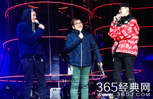 吴亦凡陈伟霆湖南卫视跨年演唱会斗舞视频在线观看