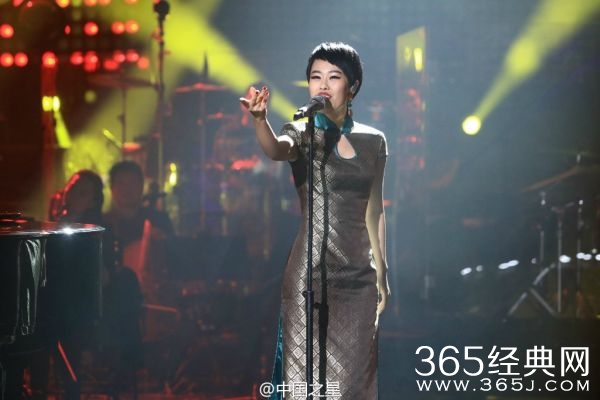 中国之星第七期20160102期袁娅维月牙泉