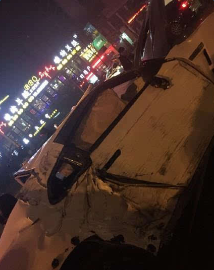 主播熊大直播飙车发生车祸现场图 熊大真实资料照片受关注