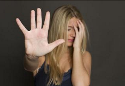 学者建议法定婚龄降到18岁 早婚真的好吗？