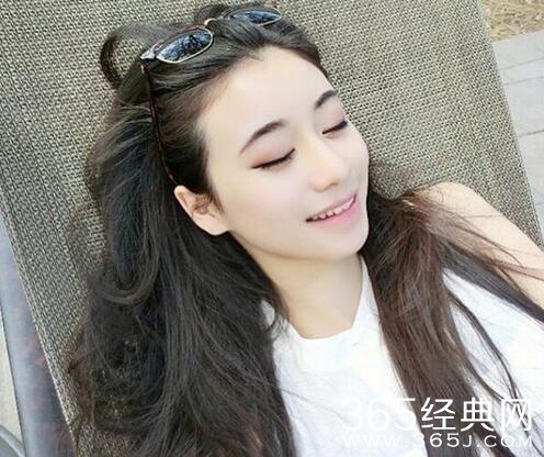 MAPLE LIU个人资料及家庭背景 刘晓枫微博私房照流出