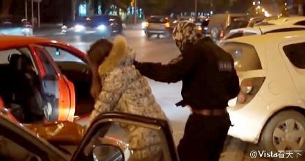 新闻哥：皇上该翻牌子了！2016.01.05