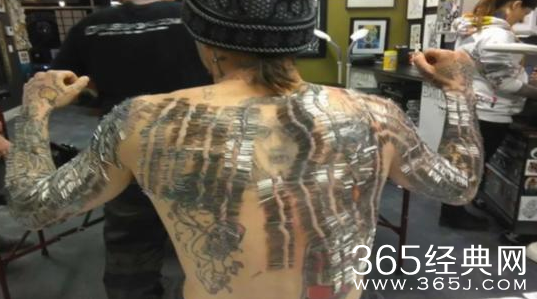 男子身插4745根细针破纪录视频观看