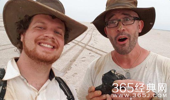 澳大利亚研究员发现45亿年历史陨石 比地球更加古老