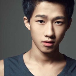 周冬雨田明鑫为什么分手 田明鑫身家背景资料