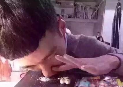 新闻哥：有一种境界叫作辣条！2016.01.12