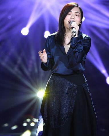 我是歌手第四季第一期冠军是谁