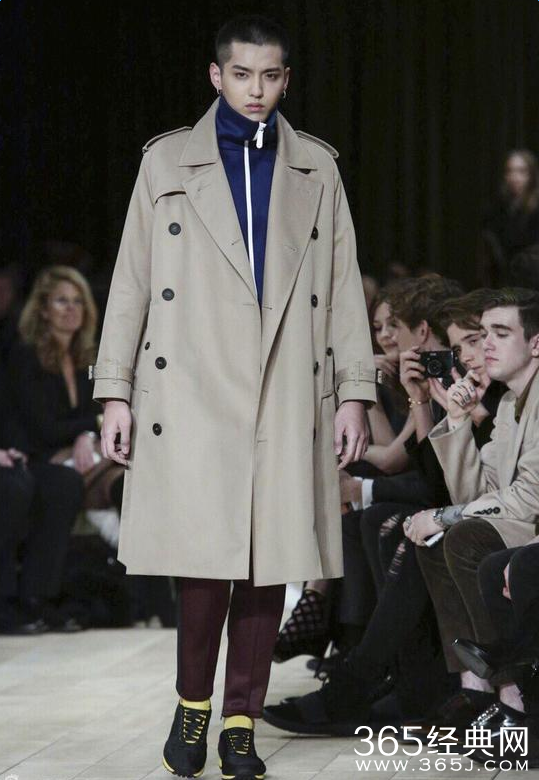 吴亦凡伦敦走秀视频