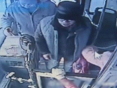 新闻哥：你们不要把宝宝惯坏了！2016.01.15