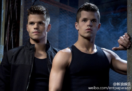双胞胎男星哥哥出柜