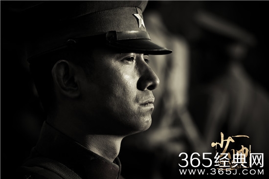 文章不放过老大爷 复出宣传无孔不入