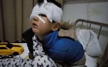 安徽7岁男童眼睛被男子扣瞎 李姓男子照片资料遭人肉
