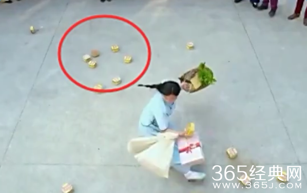 煮妇神探穿帮镜头大揭密