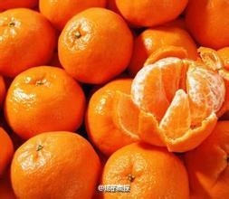 吃螃蟹和橘子中毒的男孩怎么样了