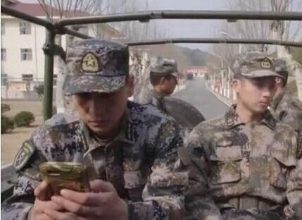 特种兵之霹雳火中王星用的手机是什么牌子