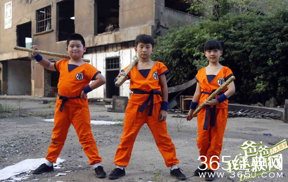 爸爸我来救你了主题曲是什么