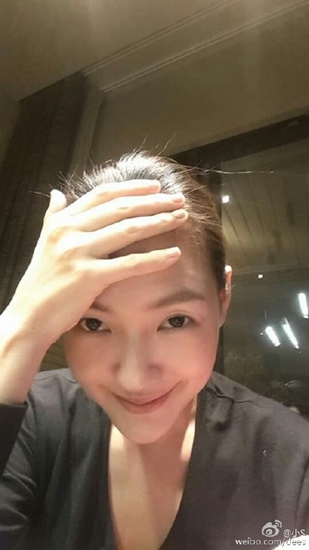 小S换发型梳马尾 老公看到吓到倒退