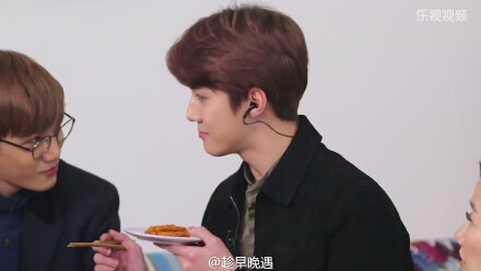 吴世勋辣条什么意思 吴世勋辣条表情包组图