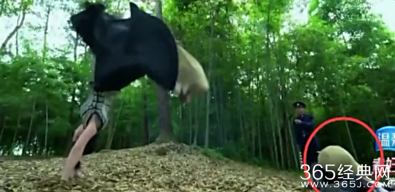 煮妇神探穿帮镜头第二期