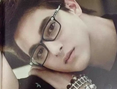 老奶疯狂追小鲜肉 老年人追起星更可怕