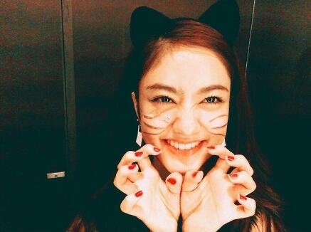 早安心语：年少的我们总是把喜欢当作爱，把不甘心当作放不开。2016.01.26