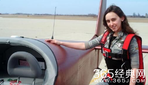 Sabrina照片资料背景 12岁自造飞机被赞