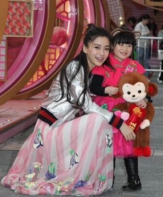 Baby否认退出跑男 想生两到三个宝宝