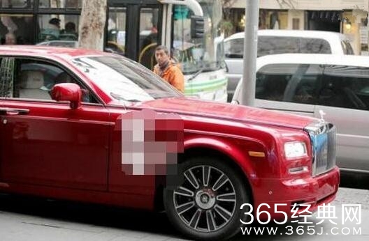 王思聪定制豪车SiCong号参加聚会