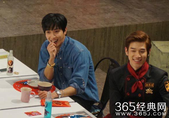 拜托了冰箱郑荣和